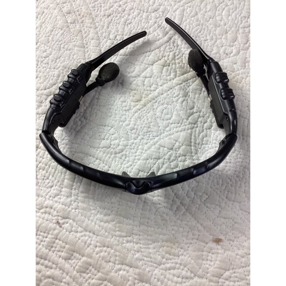 Bluetooth Sunglasses*Built-In Earphones*Microphone*Hands-Free Calls* Case - Picture 4 of 8